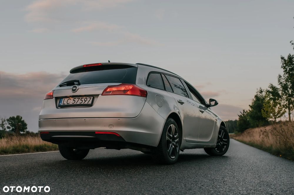 Opel Insignia 2.0 CDTI - 9