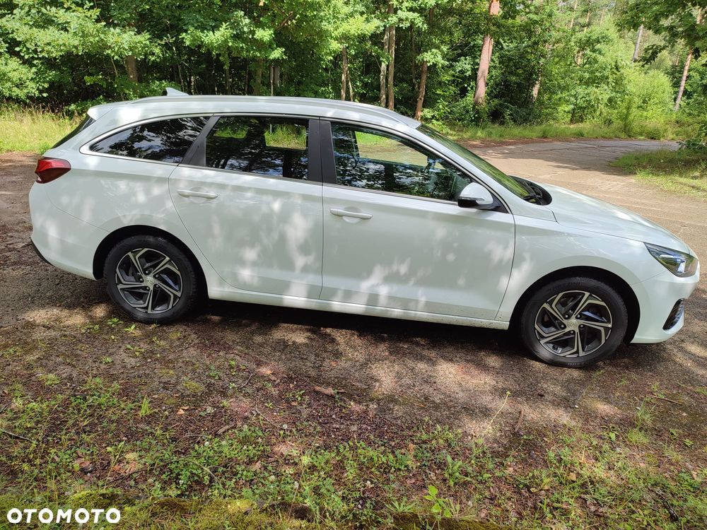 Hyundai i30 1.6 D Comfort - 4
