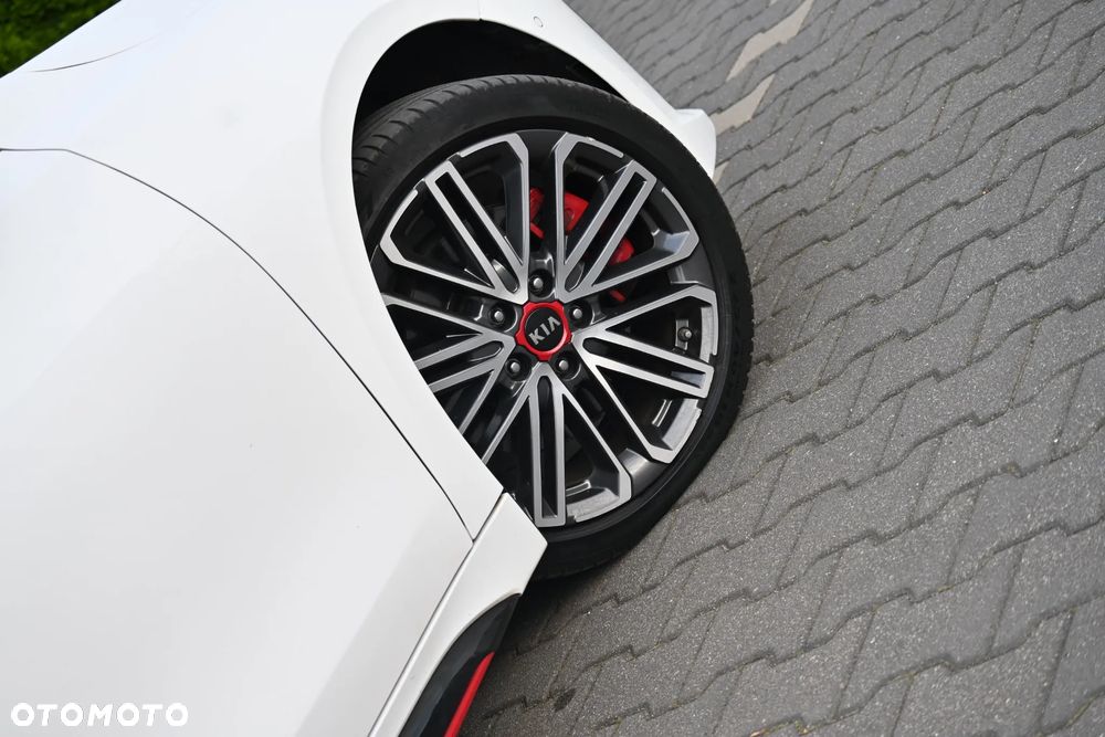 Kia ProCeed 1.6 T-GDI DCT7 OPF GT - 18