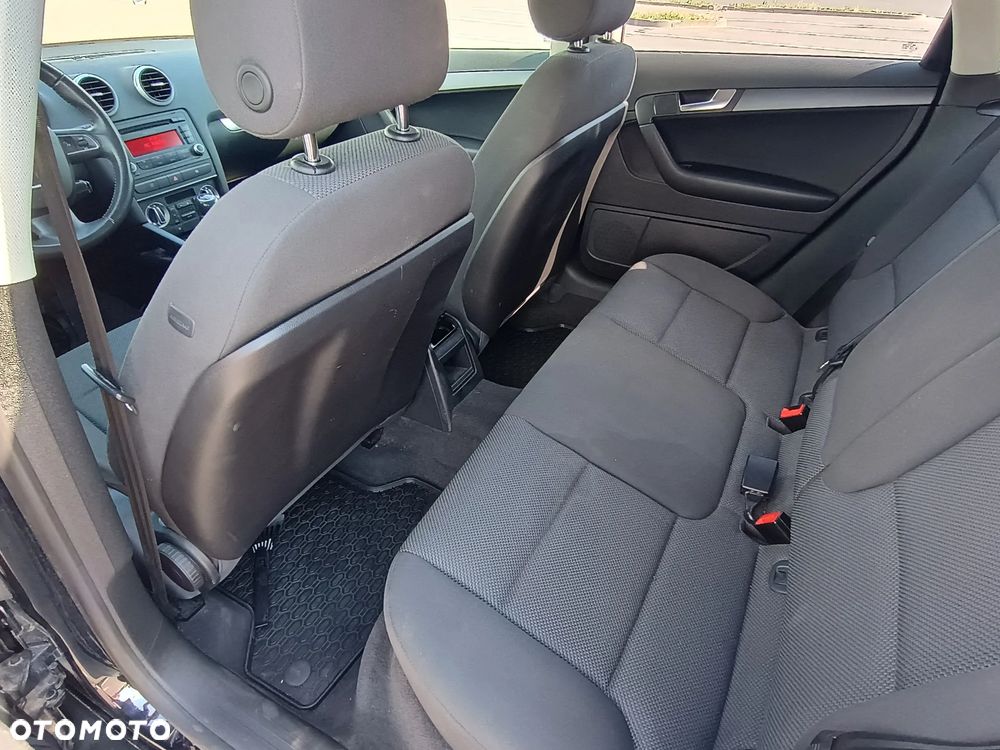 Audi A3 Sportback 1.6 Attraction - 19