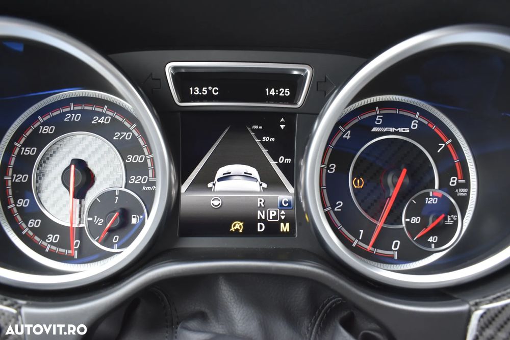 Mercedes-Benz GLS - 34