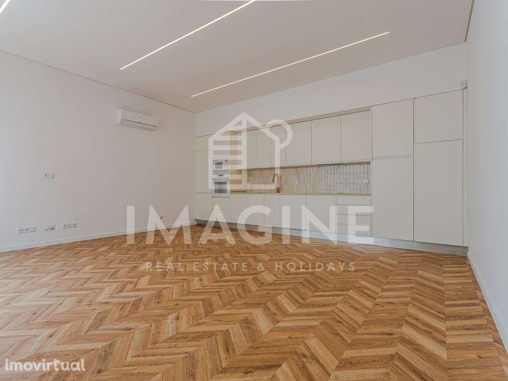 Moradia T3 Duplex com Logradouro na Palhavã - Grande imagem: 2/28