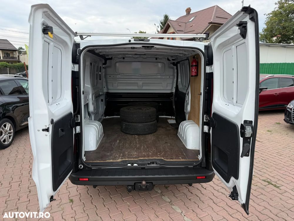 Opel Vivaro - 8