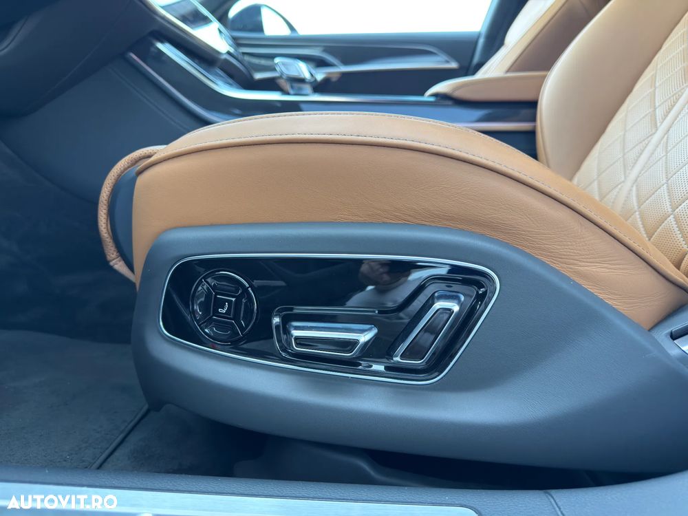 Audi A8 - 13