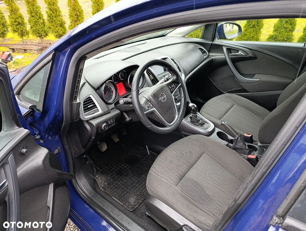 Opel Astra 1.6 CDTI Essentia - 11