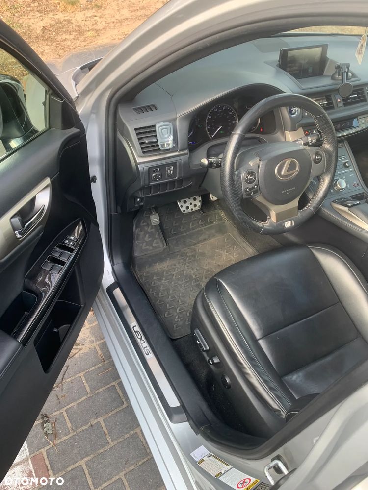 Lexus CT 200h F Sport - 14