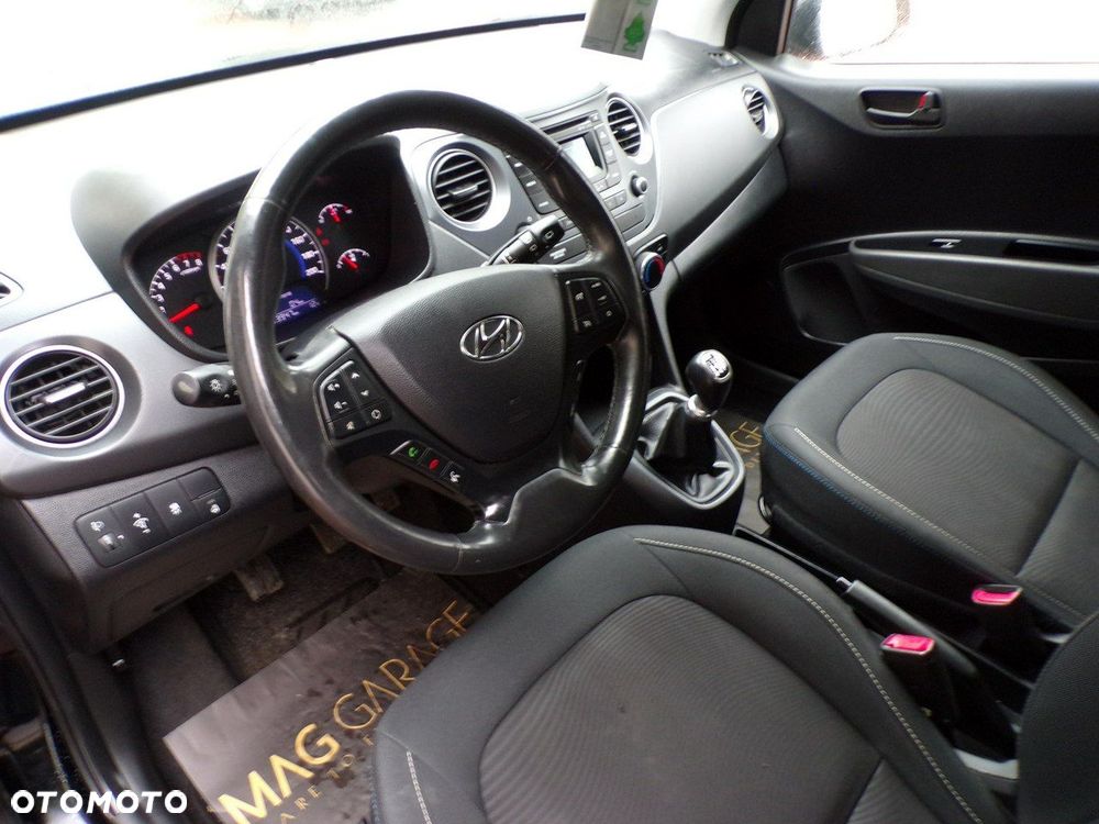 Hyundai i10 1.0 Premium - 17