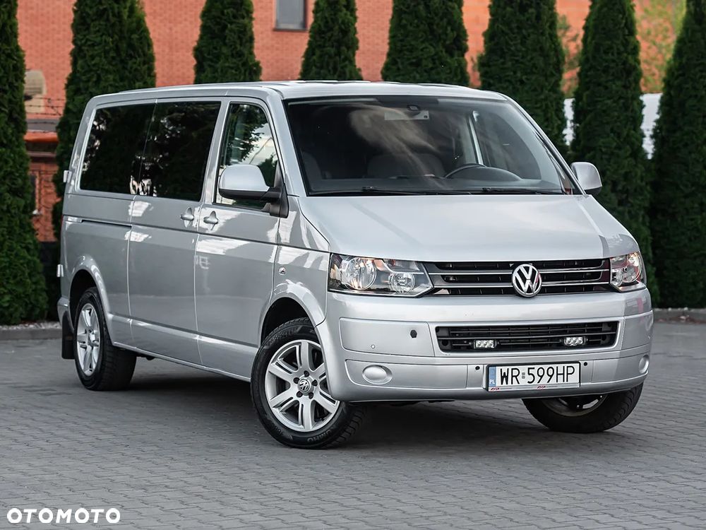 Volkswagen Caravelle - 1