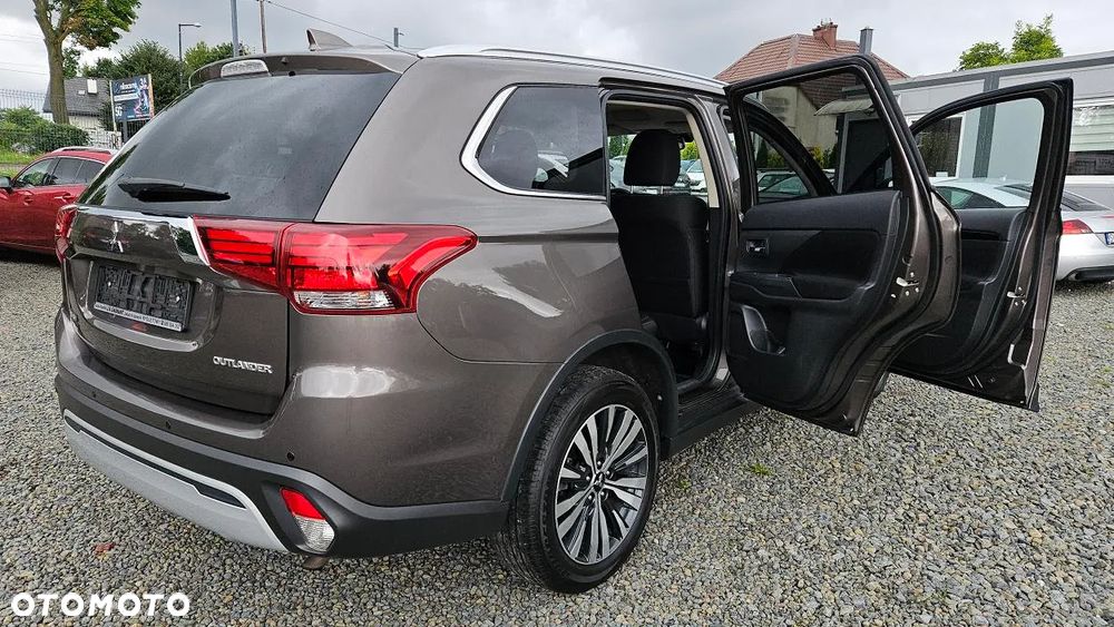 Mitsubishi Outlander 2.0 Intense 2WD CVT - 8