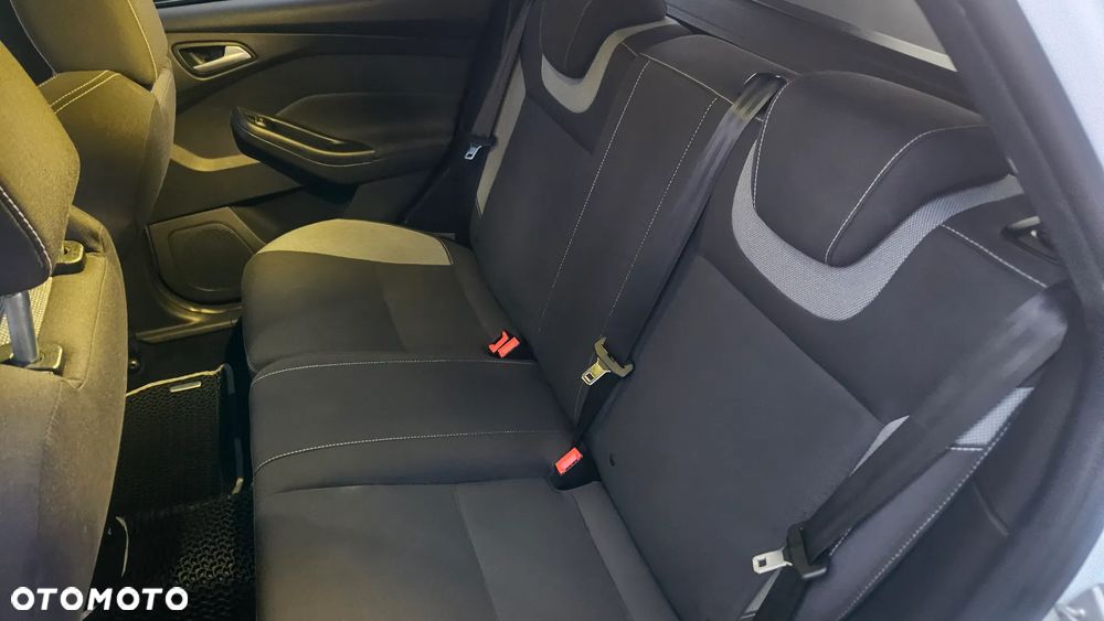 Ford Focus 2.0 EcoBoost ST mit Leder-Sport-Paket - 23