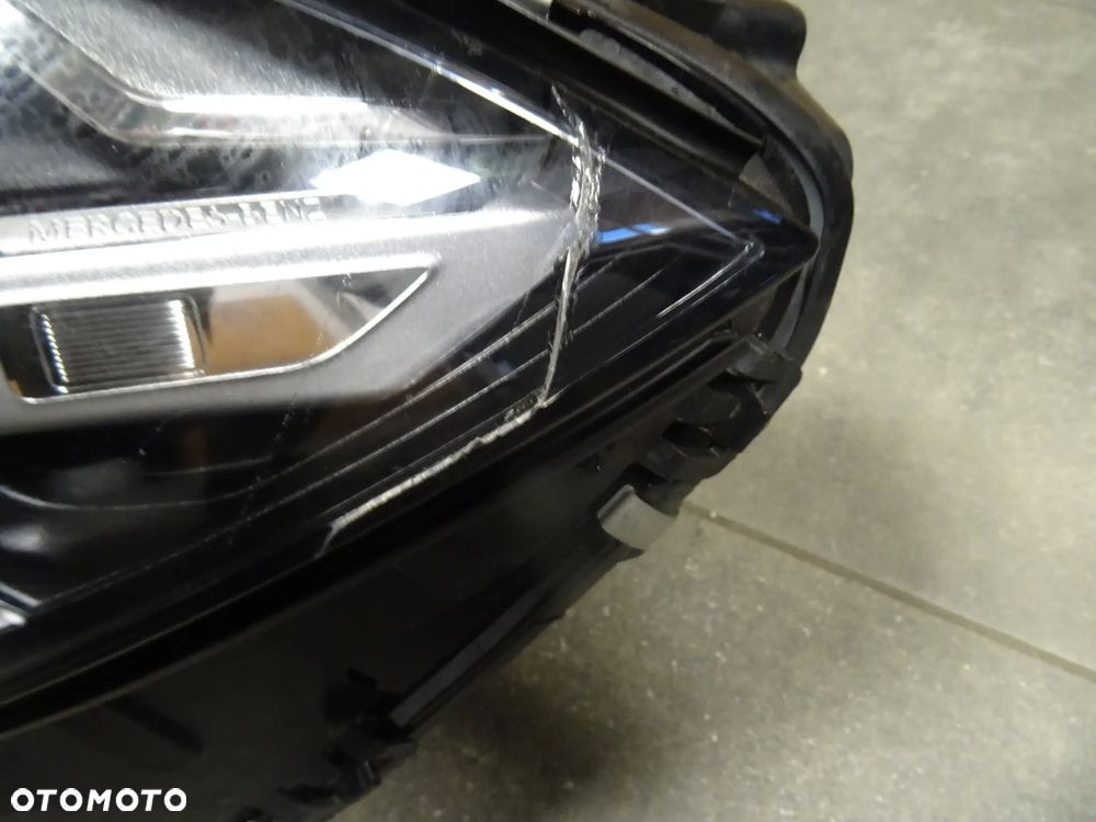 Lampa Mercedes S-Klasa W223 lewy przód A2239067505 - 2