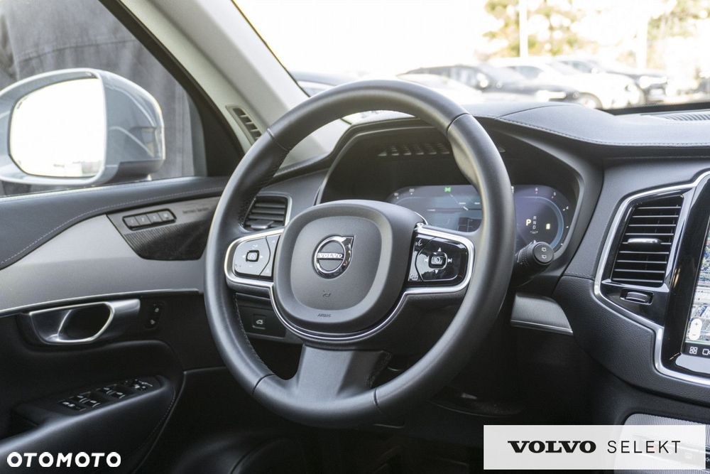Volvo XC 90 - 24