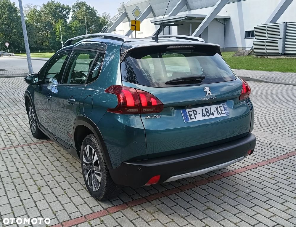 Peugeot 2008 PureTech 130 GPF Stop&Start Signature - 9