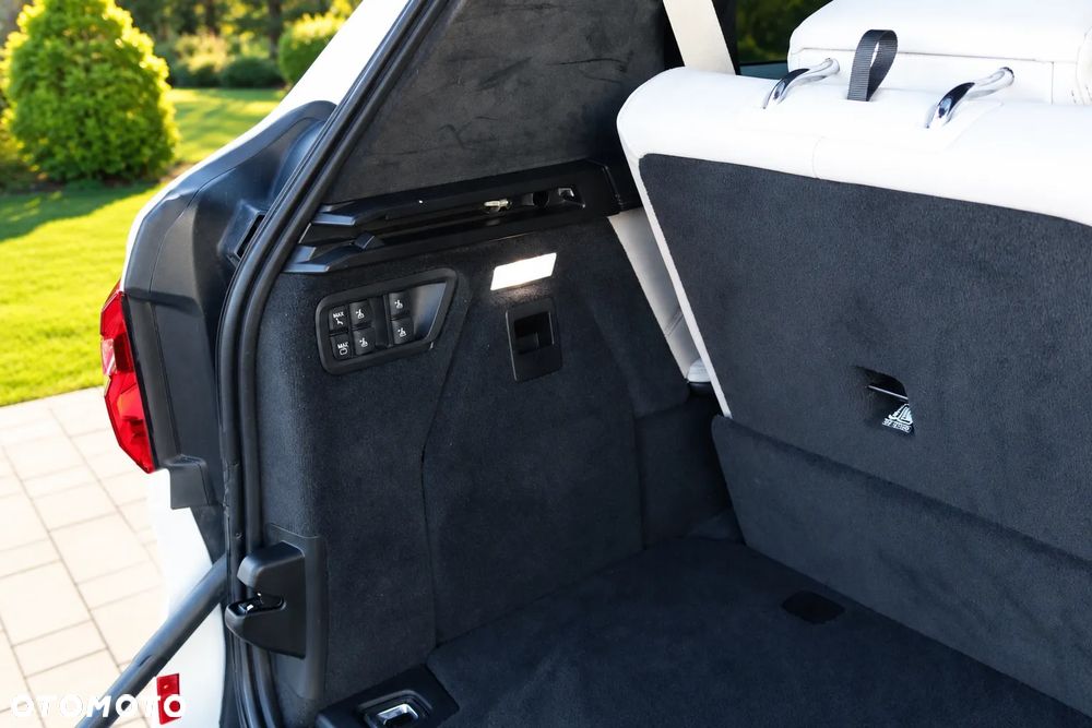 BMW X7 M50i sport - 31