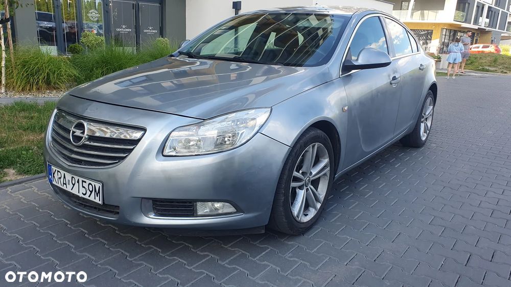 Opel Insignia - 1