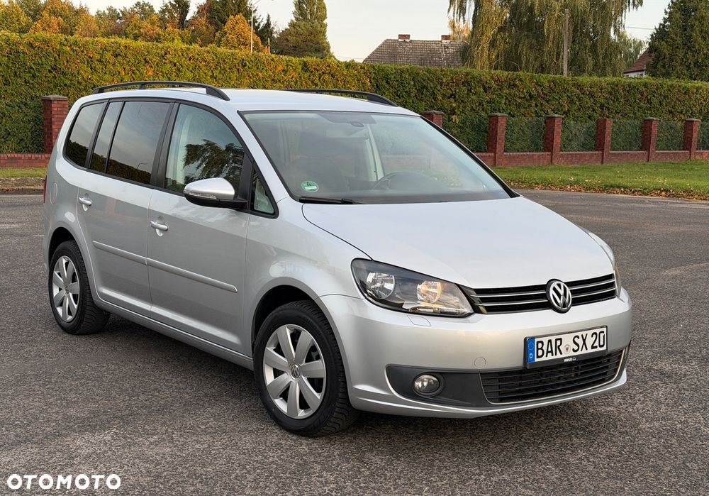 Volkswagen Touran - 10