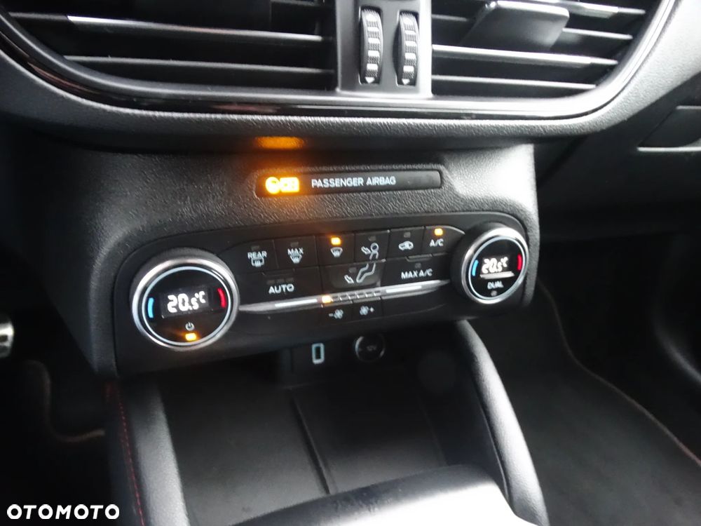 Ford Focus - 15