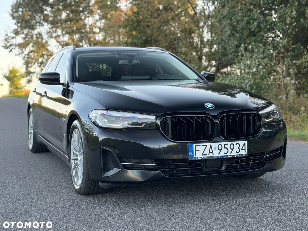 BMW Seria 5 530e Luxury Line sport - 27