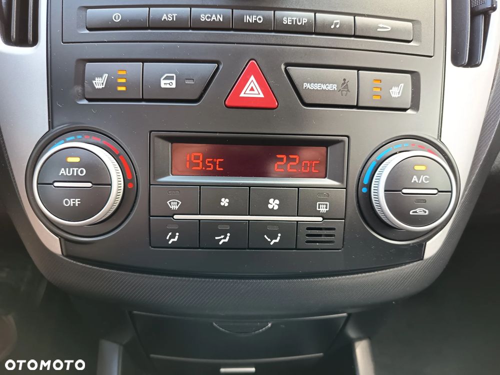Kia Ceed 1.4 L Euro2012 - 22