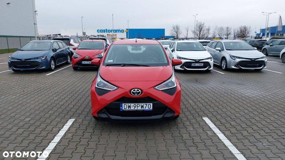Toyota Aygo x.shift x-play connect - 8