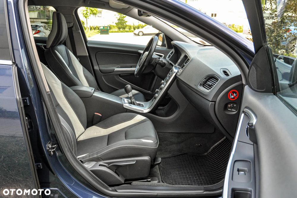 Volvo V60 - 11