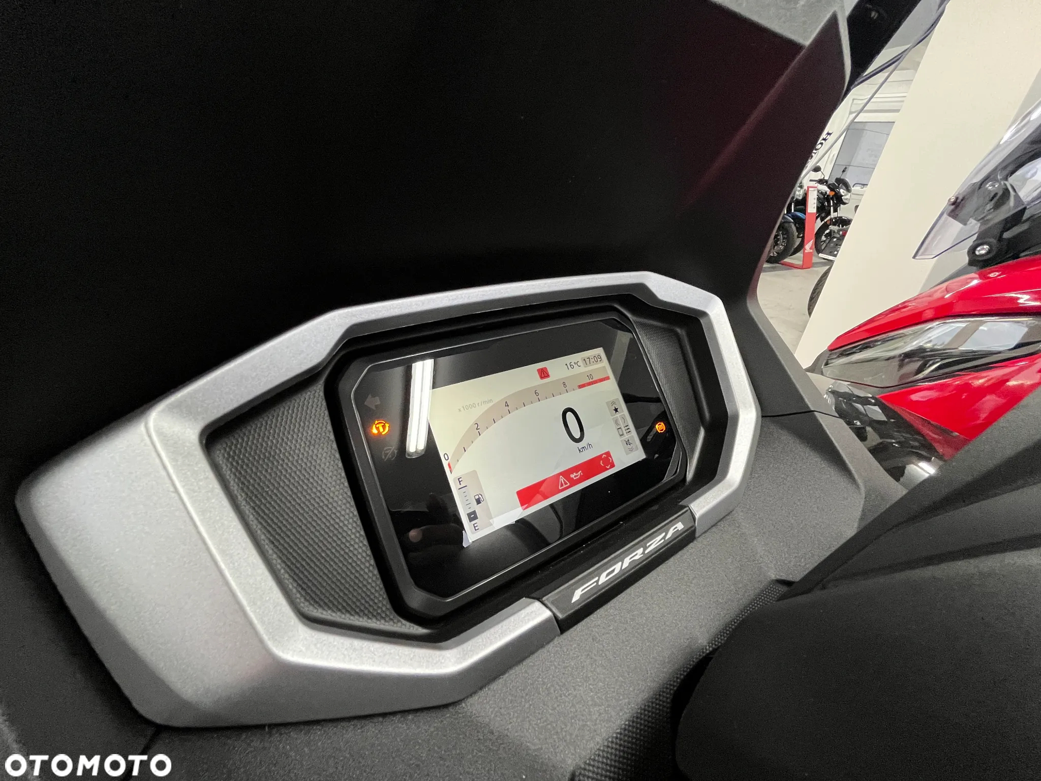 Honda NSS - 13