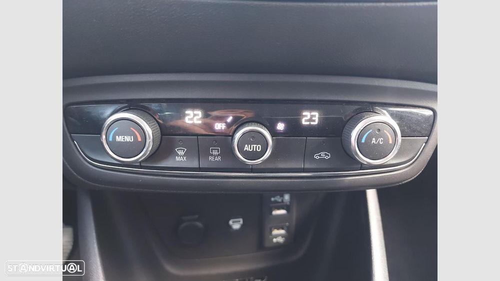 Opel Crossland 1.2 T Elegance - 18