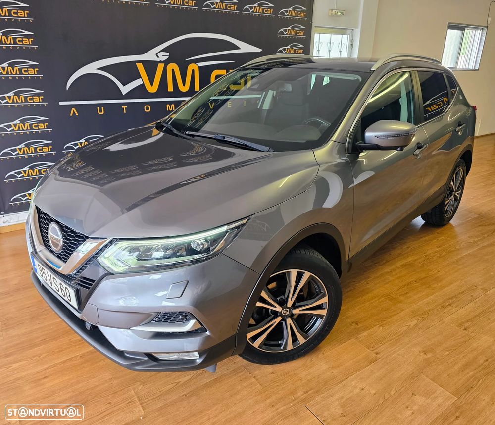 Nissan Qashqai 1.5 dCi N-Connecta Led - 1