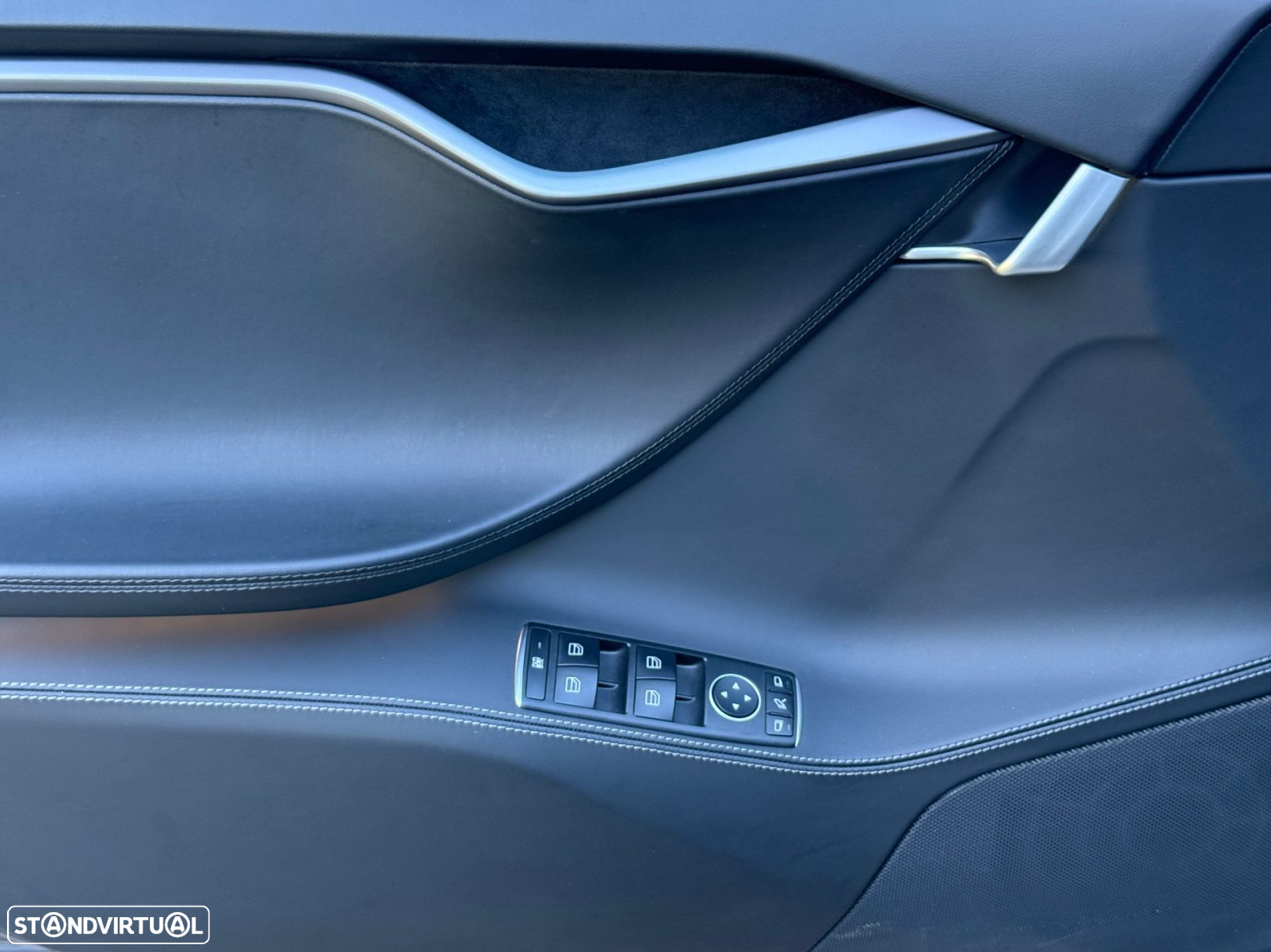 Tesla Model S Performance Ludicrous AWD - 34
