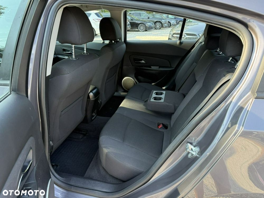 Chevrolet Cruze 2.0 D LT+ - 26