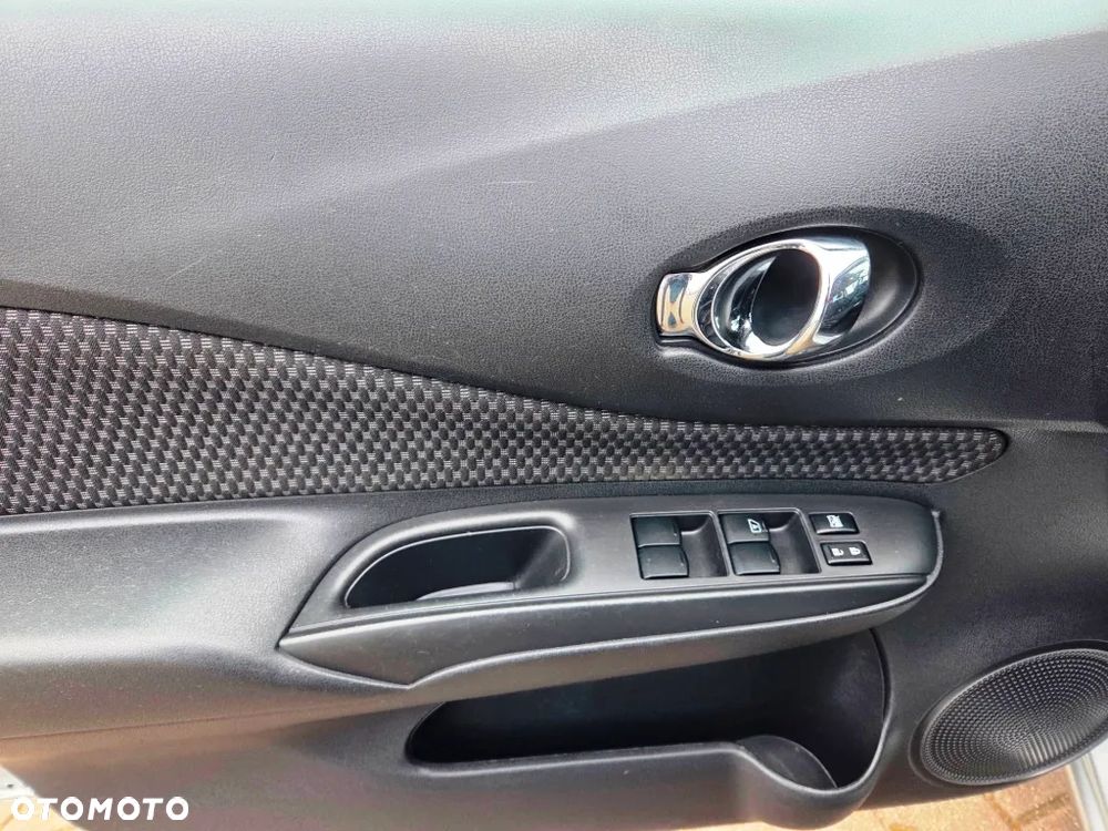 Nissan Note 1.2 Tekna EU6 - 22