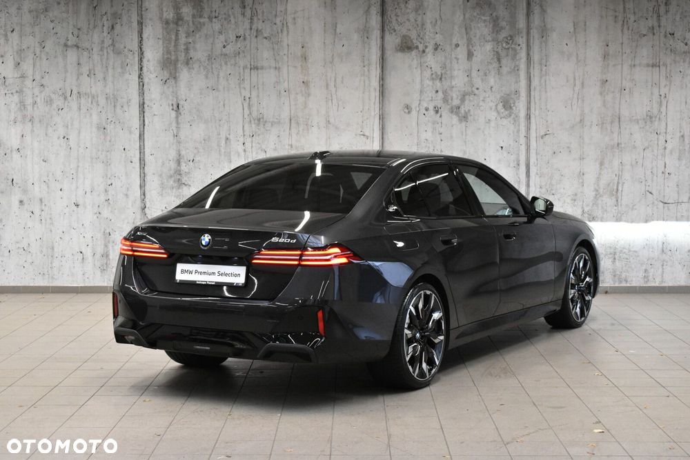 BMW Seria 5 520d xDrive mHEV M Sport - 4