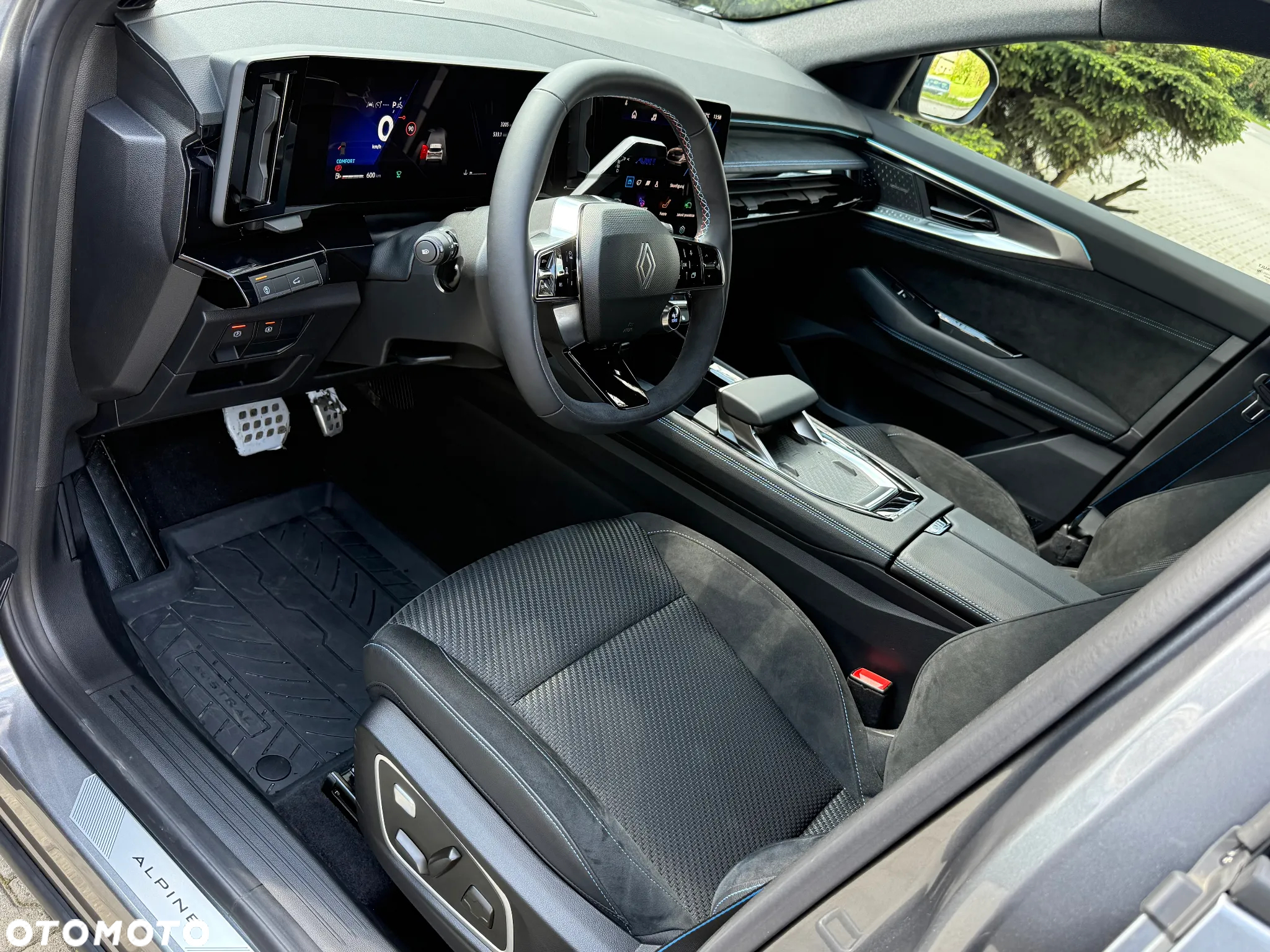 Renault Austral 1.3 TCe mHEV Iconic esprit Alpine - 7