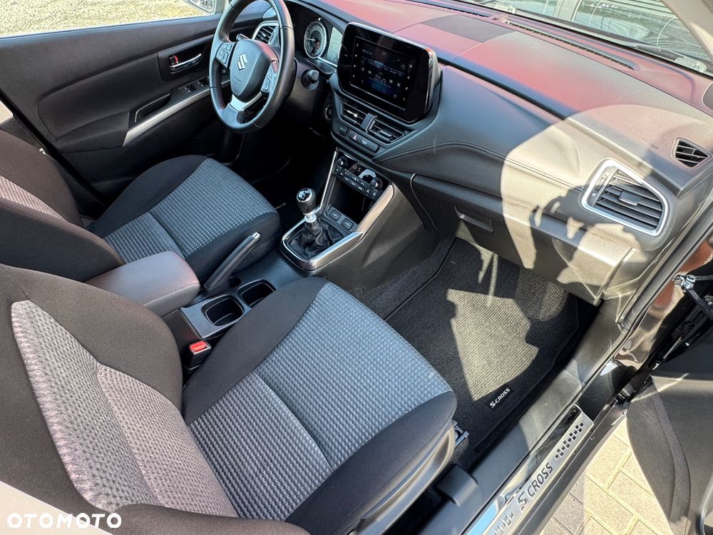 Suzuki S-Cross 1.4 BoosterJet Hybrid Comfort - 19