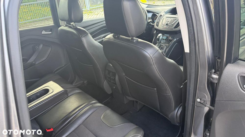 Ford Kuga 2.0 TDCi 4x4 Titanium - 29