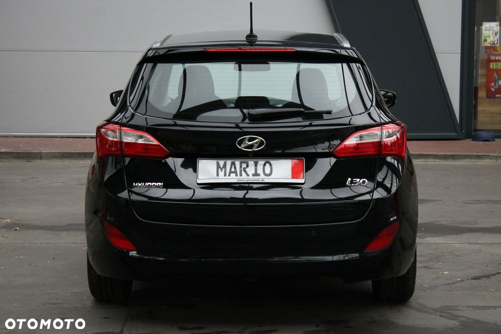 Hyundai i30 blue Kombi 1.4 Classic Navigation - 21