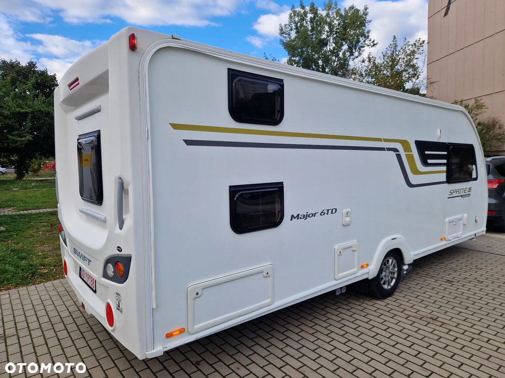 SWIFT Charisma 565 SE LUX - 21