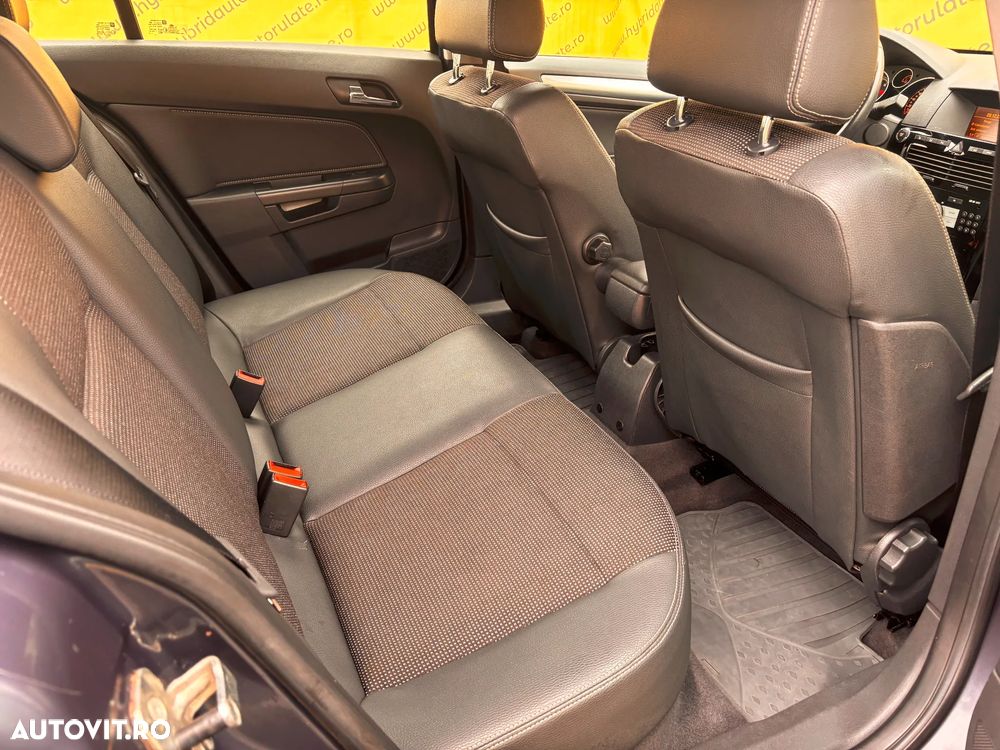 Opel Astra 1.8 Automatik Cosmo - 29