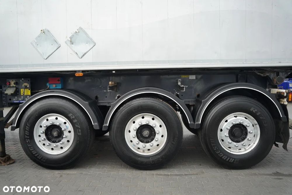 Stas / WYWROTKA - 28 m3 / ALUMINIOWA / OŚ PODNOSZONA / PLANDEKA ELEKTRYCZNA /   WAGA: 5 260 KG / / - 21