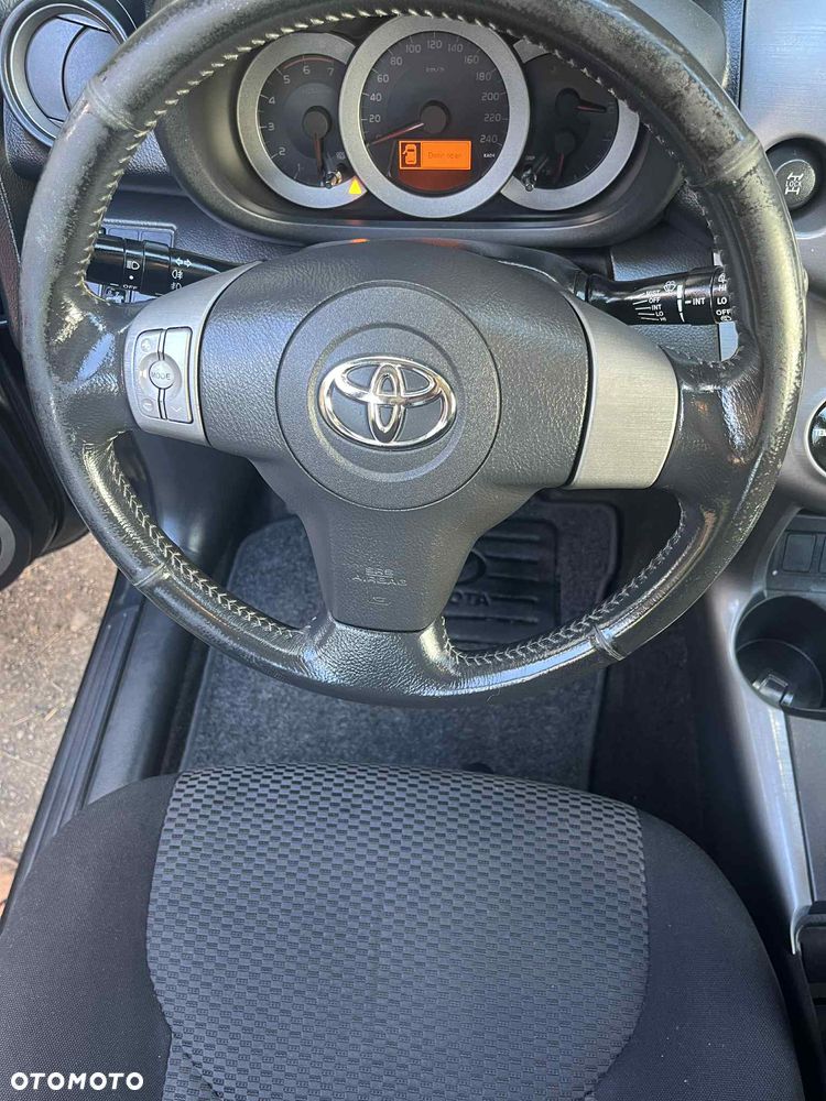 Toyota RAV4 2.2 D-4D 4x4 Sol - 9