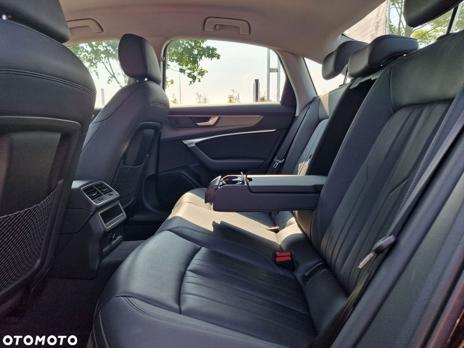 Audi A6 - 12