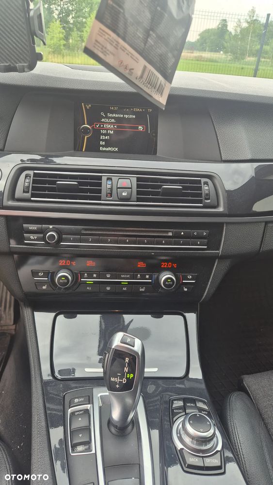BMW Seria 5 525d xDrive - 9
