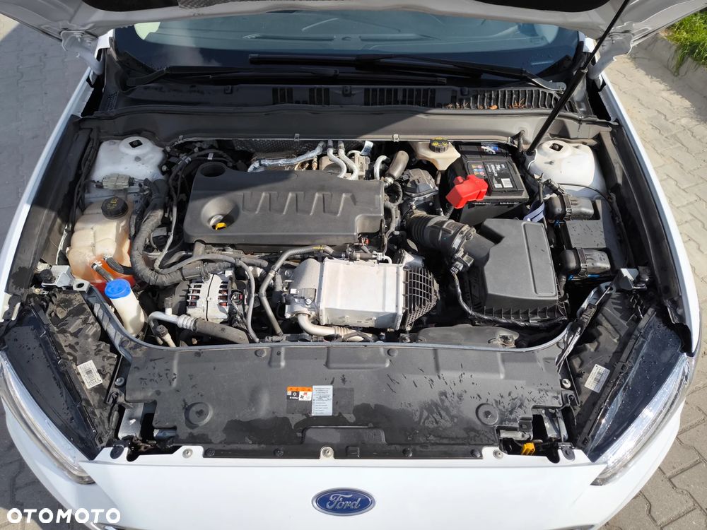 Ford Mondeo 2.0 EcoBlue Titanium - 21