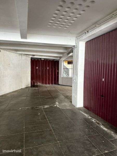 Garagem fechada no Bolhão/Porto (não vende) - Grande imagem: 4/6