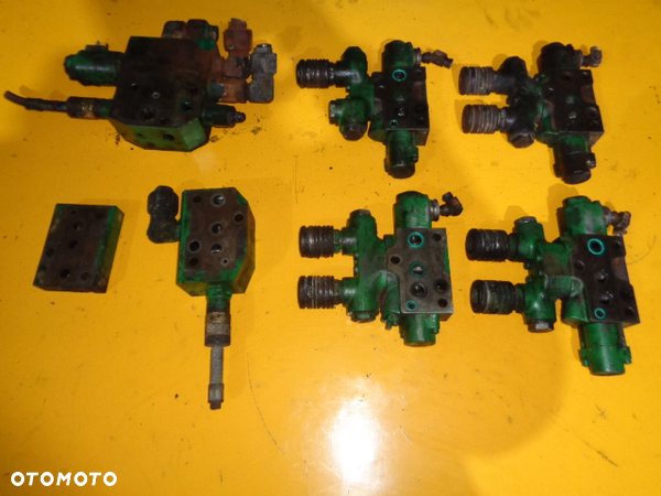 Sekcja blok hydrauliczny John Deere 5615F