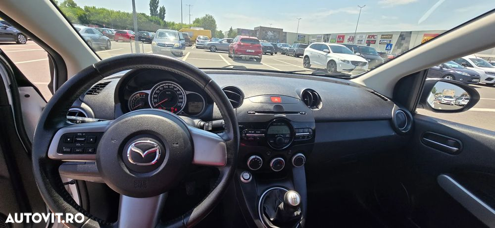 Mazda 2 - 9