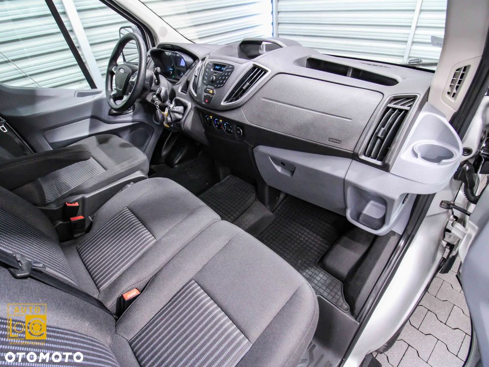 Ford TRANSIT BRYGADÓWKA 7 OSÓB - 10