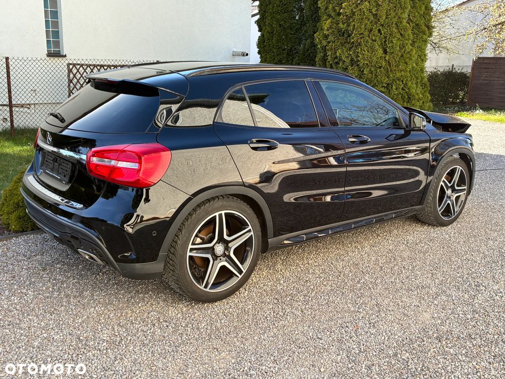 Mercedes-Benz GLA 220 d 4Matic 7G-DCT AMG Line - 1
