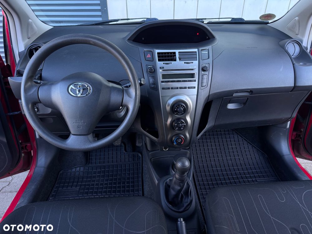 Toyota Yaris 1.0 Premium EU6 - 8