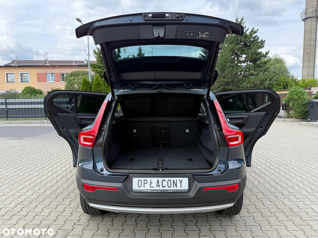 Volvo XC 40 T3 Momentum Pro - 12